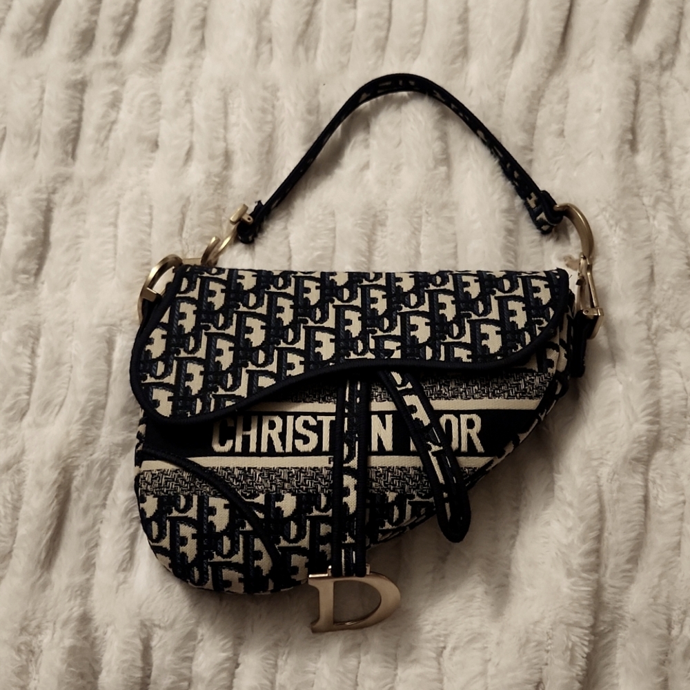 CD Saddle bag